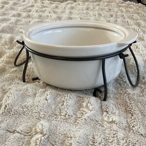 At Home America Bistro Buffet Serving Bowl with Metal Stand